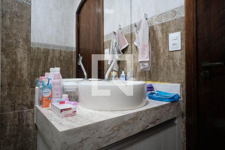 Casa à venda com 125m², 3 quartos e 2 vagasBanheiro 1