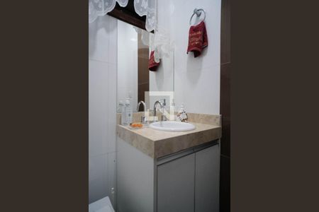 Casa à venda com 125m², 3 quartos e 2 vagasBanheiro 2 