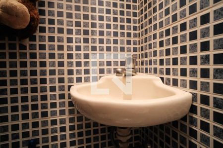 Casa à venda com 125m², 3 quartos e 2 vagasBanheiro 3