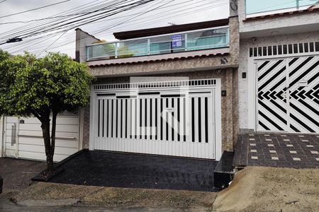 Casa à venda com 125m², 3 quartos e 2 vagasFachada