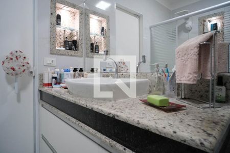 Casa à venda com 125m², 3 quartos e 2 vagasBanheiro da Suíte