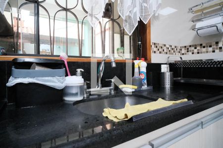 Casa à venda com 125m², 3 quartos e 2 vagasCozinha