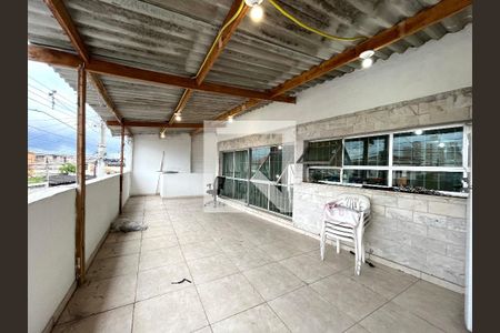 Casa à venda com 270m², 2 quartos e 3 vagasVaranda