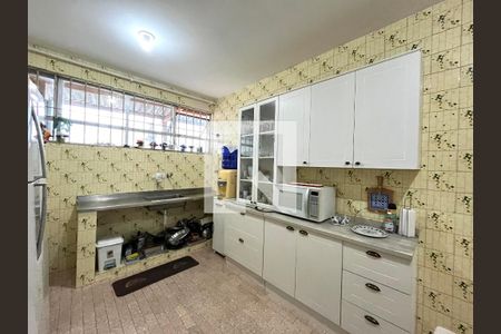 Casa à venda com 270m², 2 quartos e 3 vagasCozinha 