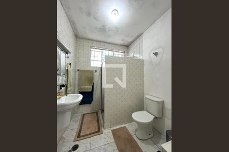 Casa à venda com 270m², 2 quartos e 3 vagasBanheiro 