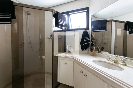 Apartamento à venda com 115m², 3 quartos e 3 vagasQuarto 3 Banheiro