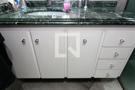 Apartamento à venda com 115m², 3 quartos e 3 vagasBanheiro Social