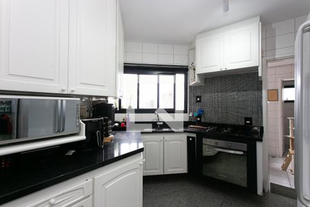 Apartamento à venda com 115m², 3 quartos e 3 vagasCozinha