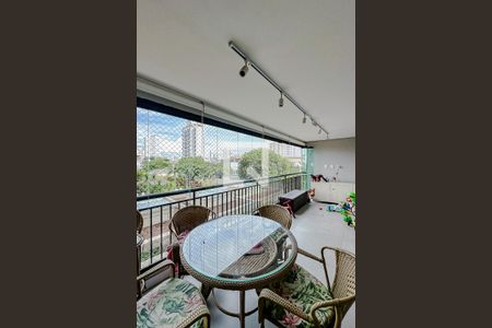 Apartamento à venda com 126m², 3 quartos e 2 vagasVaranda da Sala