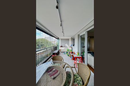 Apartamento à venda com 126m², 3 quartos e 2 vagasVaranda da Sala