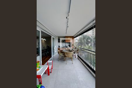 Apartamento à venda com 126m², 3 quartos e 2 vagasVaranda da Sala