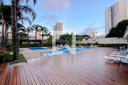 Apartamento à venda com 126m², 3 quartos e 2 vagasÁrea comum - Piscina