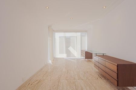 Sala 2 de casa para alugar com 4 quartos, 500m² em Vila Ida, São Paulo