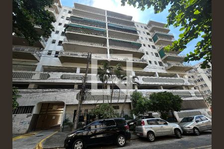 Apartamento à venda com 85m², 2 quartos e 1 vagaFachada