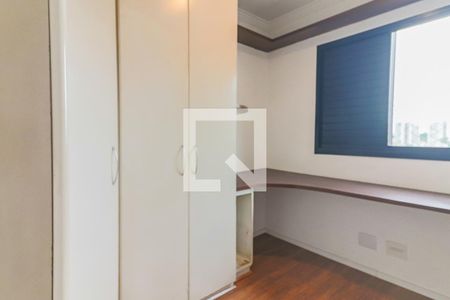 Apartamento à venda com 74m², 3 quartos e 1 vagaQuarto 2