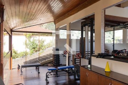 Casa à venda com 300m², 4 quartos e 2 vagasAcademia