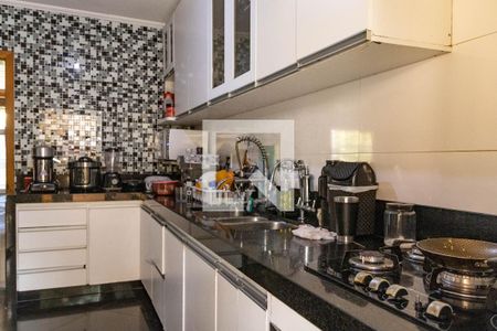 Casa à venda com 300m², 4 quartos e 2 vagasCozinha