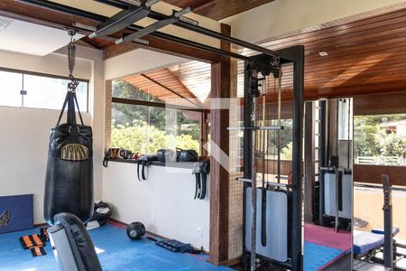 Casa à venda com 300m², 4 quartos e 2 vagasAcademia