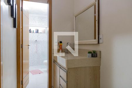 Casa à venda com 300m², 4 quartos e 2 vagasLavabo