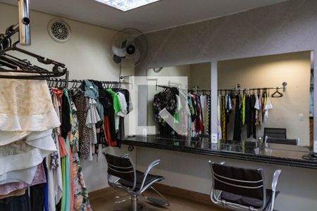 Casa à venda com 300m², 4 quartos e 2 vagasÁrea comum