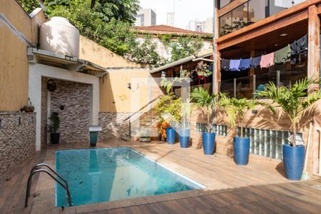 Casa à venda com 300m², 4 quartos e 2 vagasPiscina