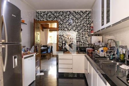 Casa à venda com 300m², 4 quartos e 2 vagasCozinha