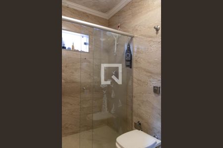 Casa à venda com 300m², 4 quartos e 2 vagasBanheiro da Suíte 1