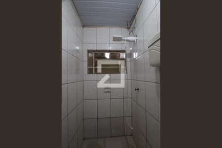 Casa à venda com 80m², 3 quartos e 2 vagasBanheiro