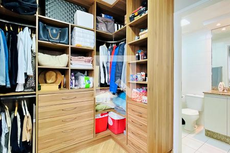 Apartamento à venda com 75m², 3 quartos e 2 vagas Apartamento à venda com 75m², 3 quartos e 2 vagasCloset da Suíte