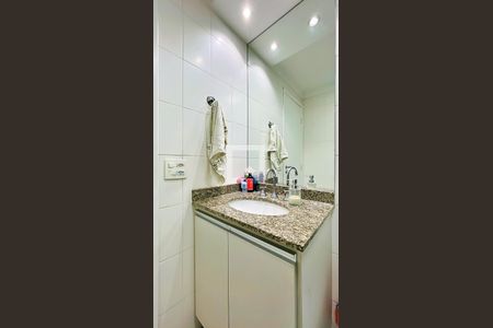 Apartamento à venda com 75m², 3 quartos e 2 vagas Apartamento à venda com 75m², 3 quartos e 2 vagasBanheiro