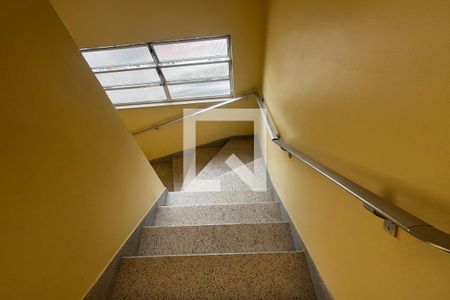 Apartamento para alugar com 40m², 1 quarto e 1 vagaEscada