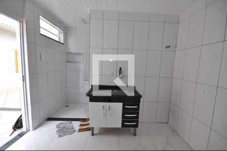 Cozinha de casa de condomínio para alugar com 1 quarto, 45m² em Vila Mazzei, São Paulo