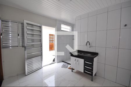 Cozinha de casa de condomínio para alugar com 1 quarto, 45m² em Vila Mazzei, São Paulo
