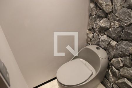 Banheiro de apartamento para alugar com 1 quarto, 79m² em Setor Marista, Goiânia