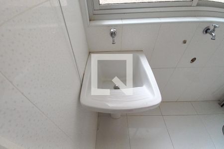 Apartamento à venda com 78m², 2 quartos e 1 vaga Apartamento à venda com 78m², 2 quartos e 1 vagaDetalhe da Área de Serviço