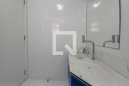 Apartamento à venda com 78m², 2 quartos e 1 vaga Apartamento à venda com 78m², 2 quartos e 1 vagaBanheiro
