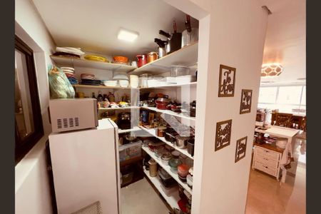 Apartamento à venda com 144m², 2 quartos e 2 vagas Apartamento à venda com 144m², 2 quartos e 2 vagasCozinha