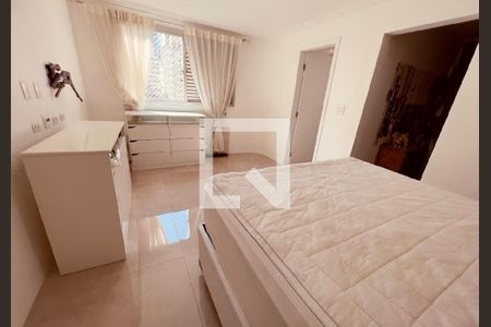 Apartamento à venda com 144m², 2 quartos e 2 vagas Apartamento à venda com 144m², 2 quartos e 2 vagasQuarto