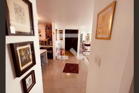 Apartamento à venda com 144m², 2 quartos e 2 vagas Apartamento à venda com 144m², 2 quartos e 2 vagasCorredor