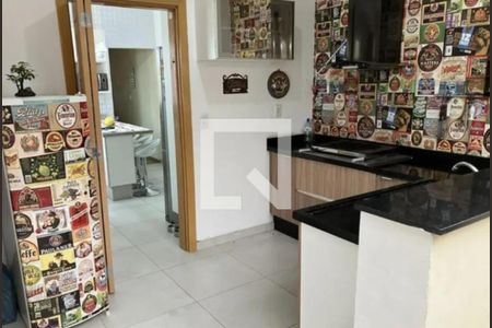 Casa à venda com 142m², 4 quartos e 4 vagasFoto 09