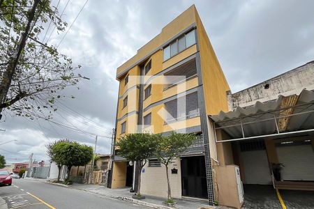 Apartamento para alugar com 74m², 2 quartos e 1 vagaFachada + plaquinha