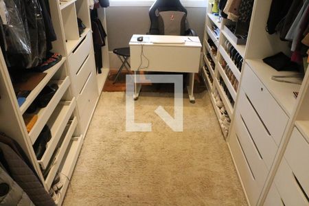 Apartamento para alugar com 180m², 3 quartos e 4 vagasCloset Suíte 1