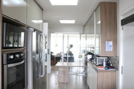 Apartamento para alugar com 180m², 3 quartos e 4 vagasCozinha