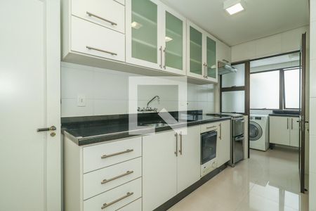 Apartamento à venda com 190m², 2 quartos e 2 vagasCozinha