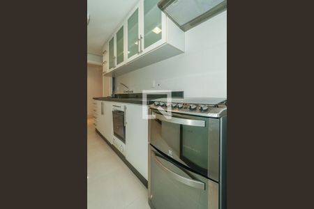 Apartamento à venda com 190m², 2 quartos e 2 vagasCozinha