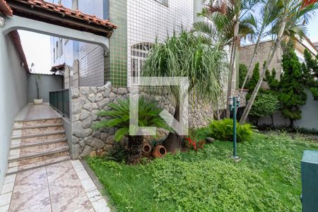 Apartamento à venda com 68m², 3 quartos e 2 vagasEntrada