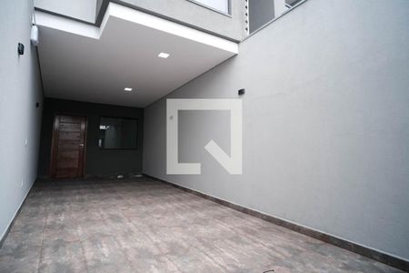 Casa à venda com 143m², 3 quartos e 2 vagas Casa à venda com 143m², 3 quartos e 2 vagasGaragem