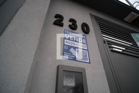 Casa à venda com 143m², 3 quartos e 2 vagas Casa à venda com 143m², 3 quartos e 2 vagasPlaca