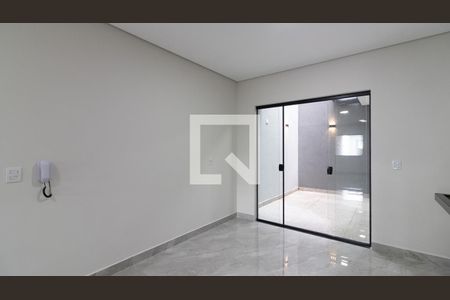 Casa à venda com 140m², 3 quartos e 2 vagas Casa à venda com 140m², 3 quartos e 2 vagasCozinha