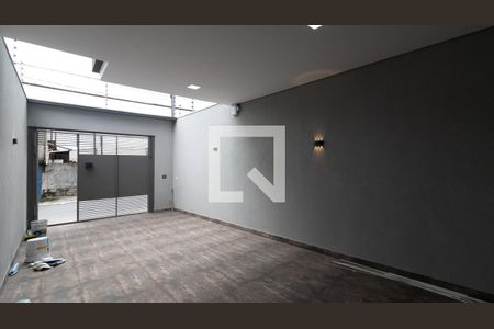 Casa à venda com 140m², 3 quartos e 2 vagas Casa à venda com 140m², 3 quartos e 2 vagasGaragem